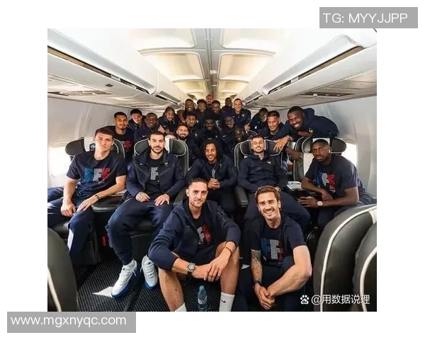 国外足球明星与球迷之间的互动与情感纽带探讨