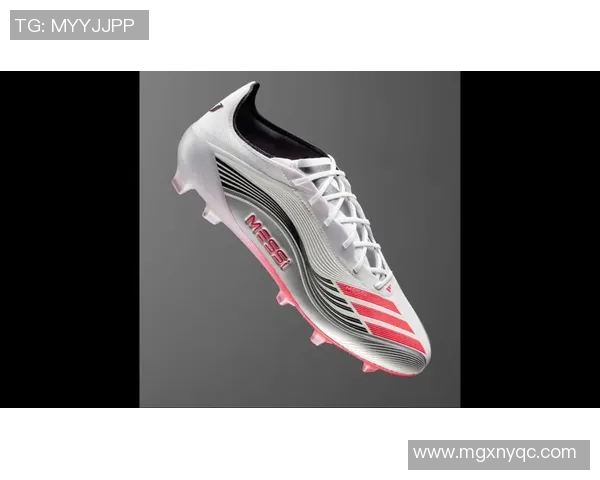 足球明星们的独特球鞋风格与品牌选择解析